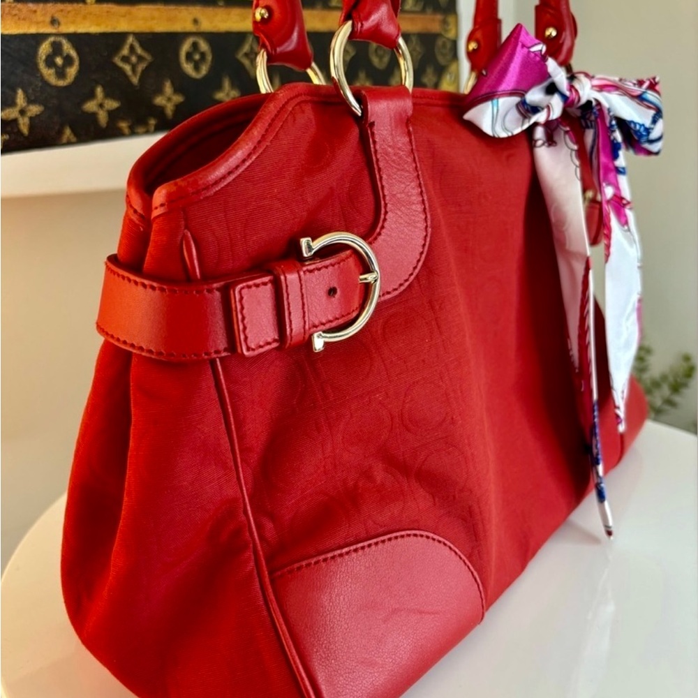 Salvatore Ferragamo Red Gancini Embossed
Shoulder Bag - Picture 10 of 13